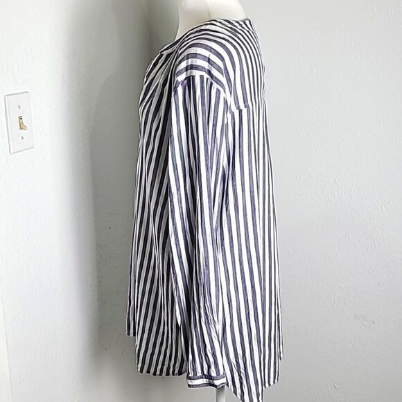 Old Navy Blue & White Stripe Pullover Longsleeve Top, Size XL - Picture 5 of 8